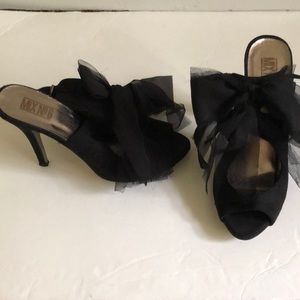 Black Tulle Bow Heels
